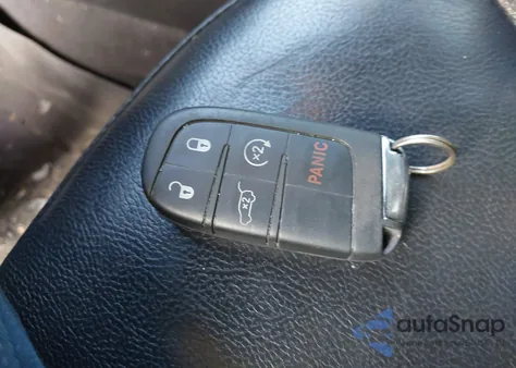 2018 Jeep Compass Limited 4X4 from USA, damaged, VIN 3C4NJDCB6JT423970